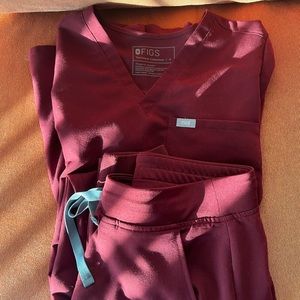 Figs Burgundy scrubs